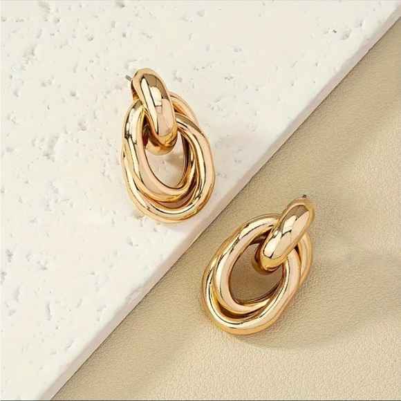 New Gold Linked Dangle Hoop Loop Round Statement Earrings - Picture 1 of 8